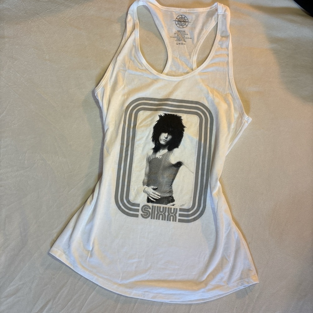 NIKKI White Tank Top with Graphic Print